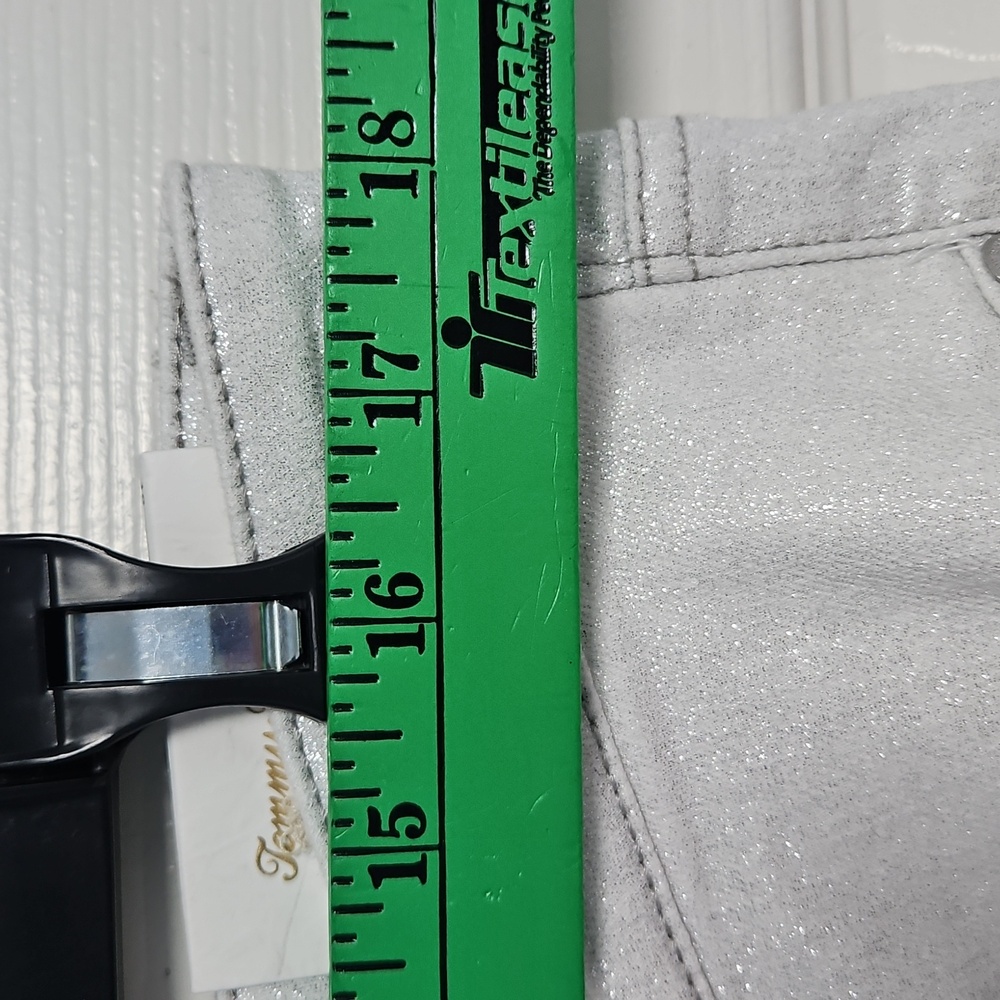 Tommy Bahama Metallic High Rise Ankle Denim: Metallic White/Silver: Size- 16 - Picture 8 of 16